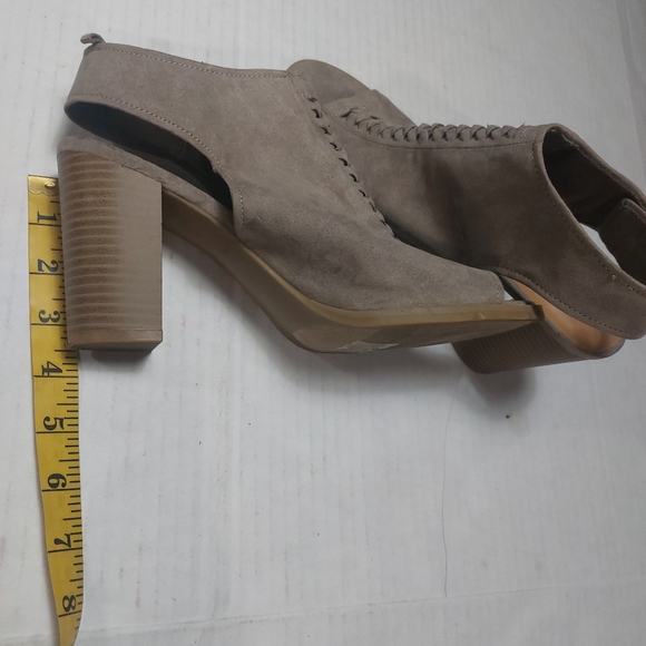 Gap Women's Gray Slingback Suede Chunky Heels Size 9 - Picture 11 of 15